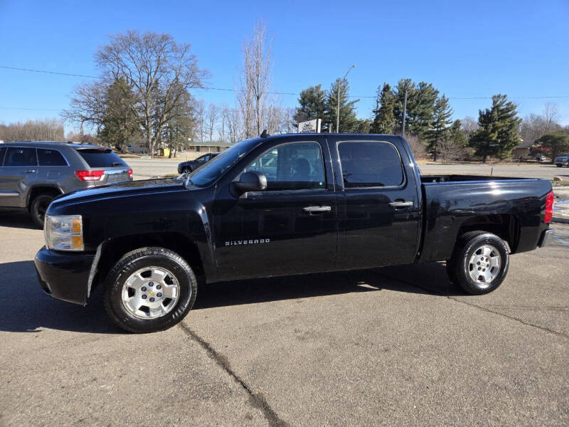 2011 Chevrolet Silverado 1500 for sale at Finish Line Auto Sales Inc. in Lapeer MI