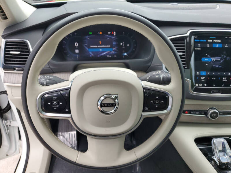 2024 Volvo XC90 B6 Ultimate Bright Theme 6P