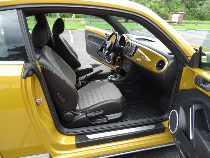 2016 Volkswagen Beetle 1.8T Dune PZEV