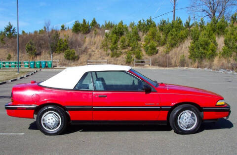 1990 Pontiac Sunbird LE