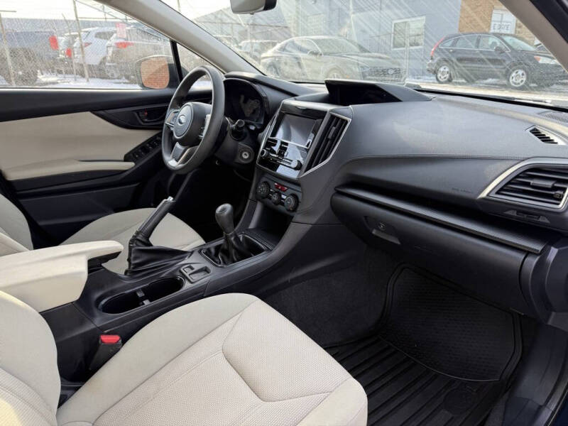 2019 Subaru Impreza 2.0i