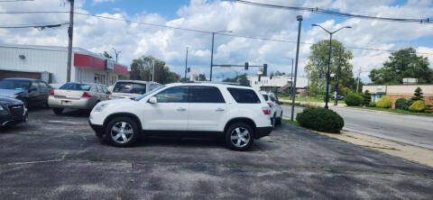2011 GMC Acadia for sale at VINE STREET MOTOR CO in Urbana IL