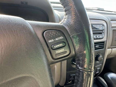 2002 Jeep Grand Cherokee Laredo