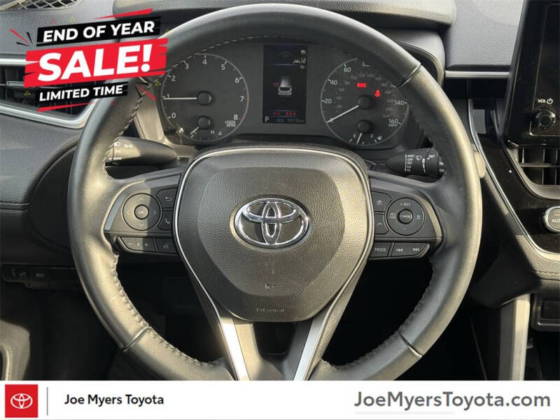 2025 Toyota Corolla Cross LE