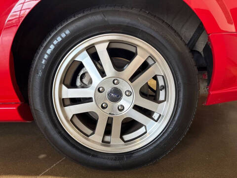 2005 Ford Mustang GT Premium