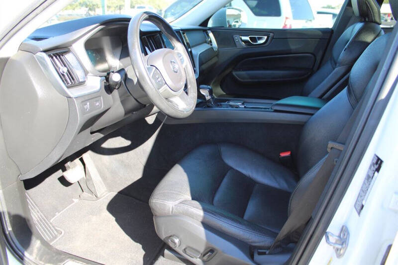 2019 Volvo XC60 T6 Momentum