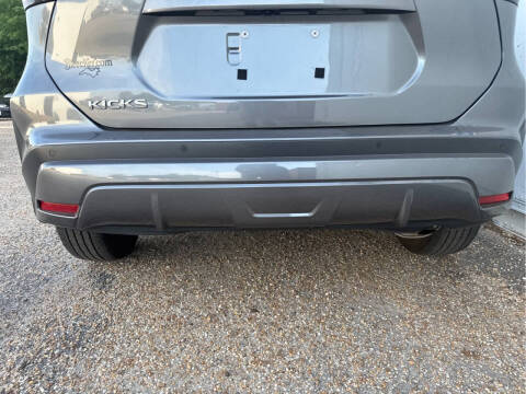 2024 Nissan Kicks S