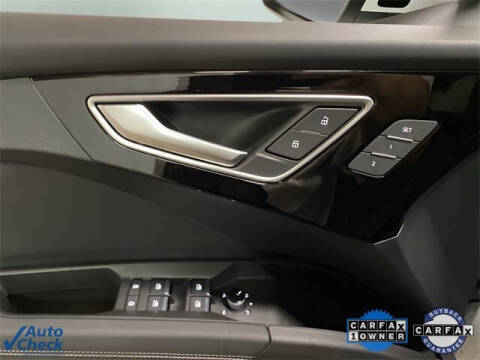 2024 Audi Q4 e-tron quattro Premium Plus 50