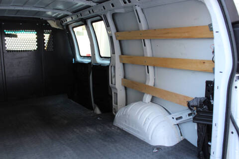 2023 GMC Savana 2500