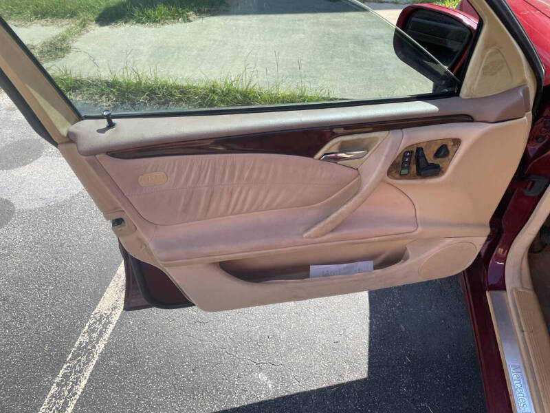 2001 Mercedes-Benz E-Class E 320