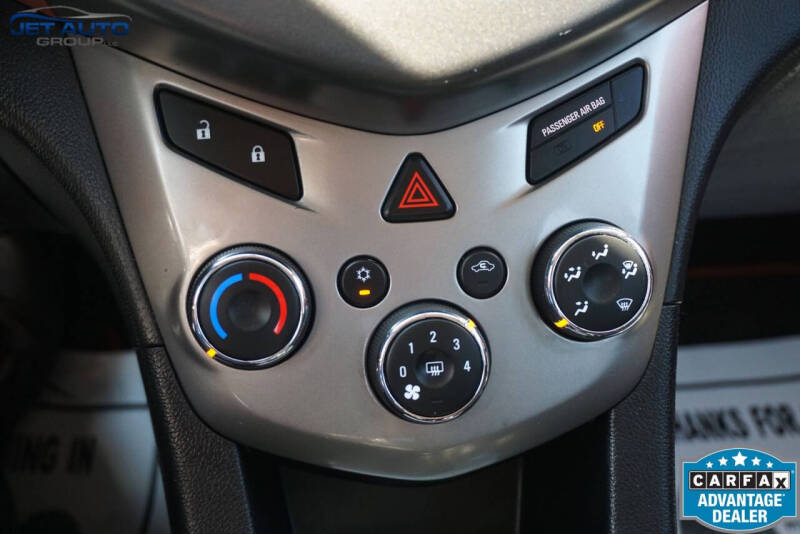 2016 Chevrolet Sonic LT Auto