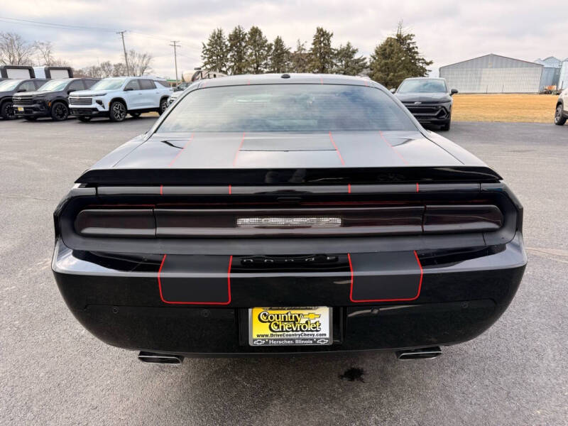 2013 Dodge Challenger R/T Plus