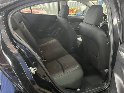 2016 Mazda MAZDA3 i Touring