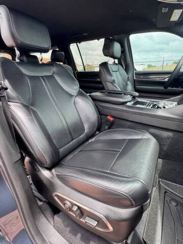 2023 Jeep Wagoneer