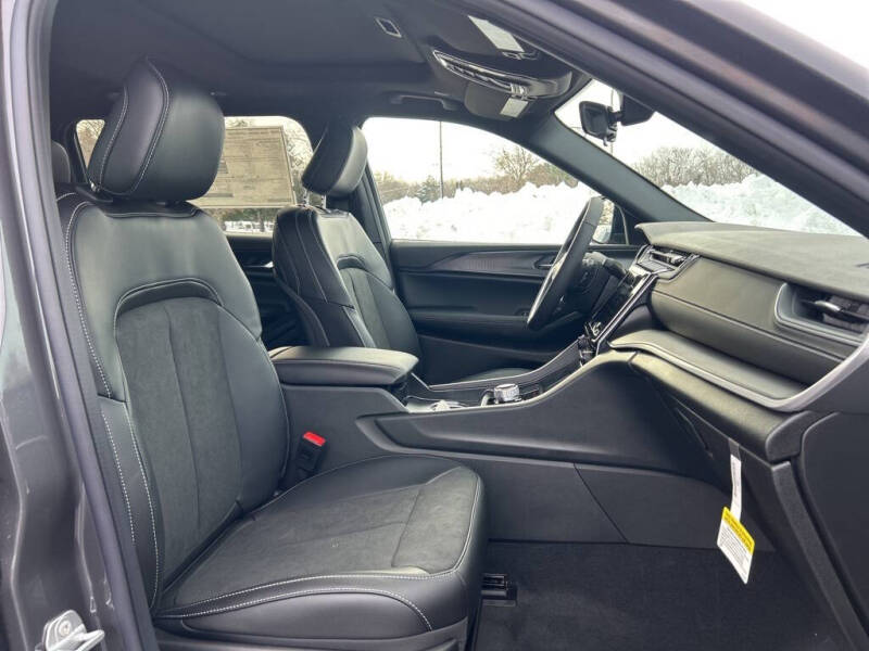 2025 Jeep Grand Cherokee L Altitude X