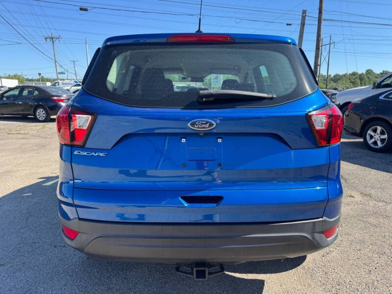 2019 Ford Escape S
