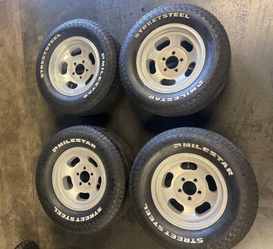 1977 Dodge D200 Pickup