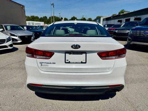 2017 Kia Optima LX