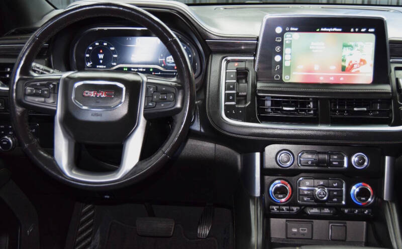 2022 GMC Yukon XL SLT