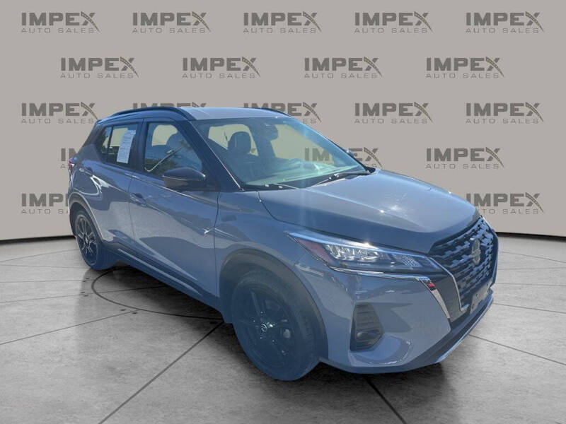 2021 Nissan Kicks SR