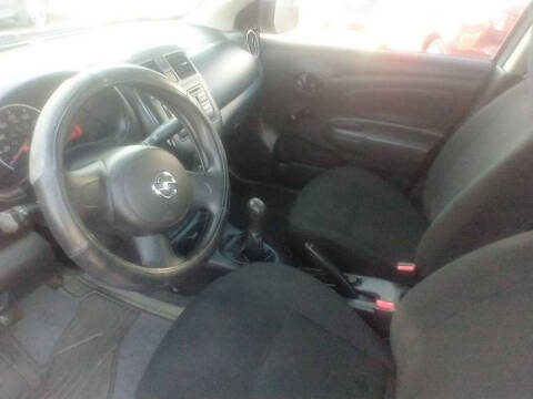 2013 Nissan Versa 1.6 S