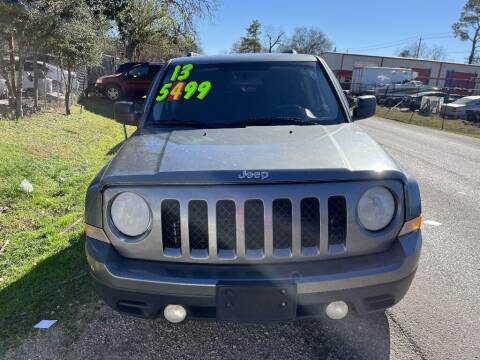 2013 Jeep Patriot for sale at SCOTT HARRISON MOTOR CO in Houston TX