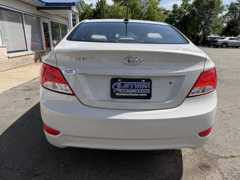2016 Hyundai Accent SE