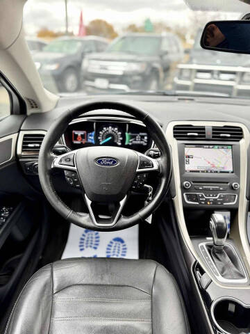 2016 Ford Fusion SE