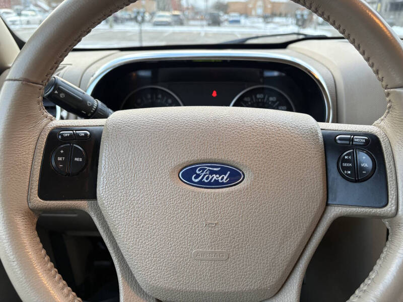 2008 Ford Explorer XLT