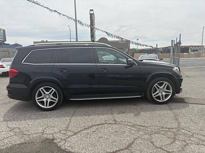 2015 Mercedes-Benz GL-Class GL 550 4MATIC
