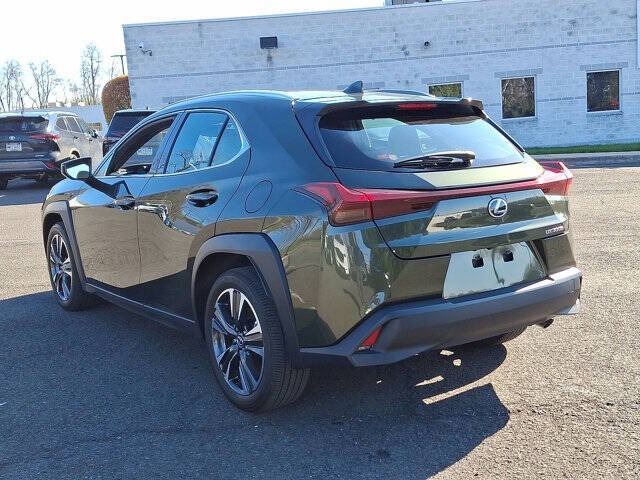 2026 Lexus UX 300h