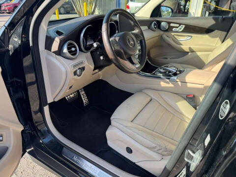 2017 Mercedes-Benz GLC GLC 300