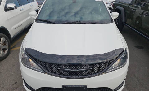 2018 Chrysler Pacifica Touring Plus