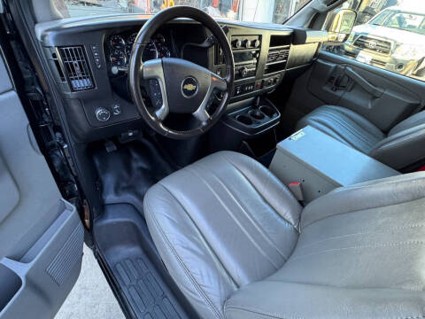 2017 Chevrolet Express 2500