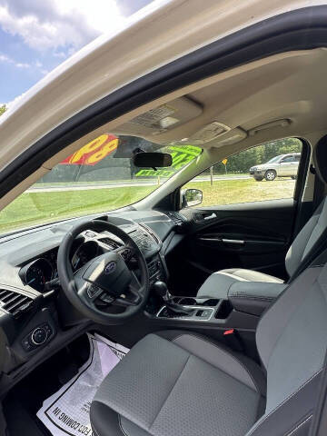 2017 Ford Escape SE