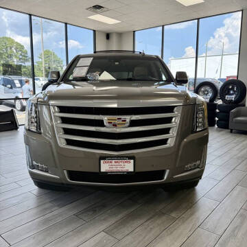 2017 Cadillac Escalade Luxury