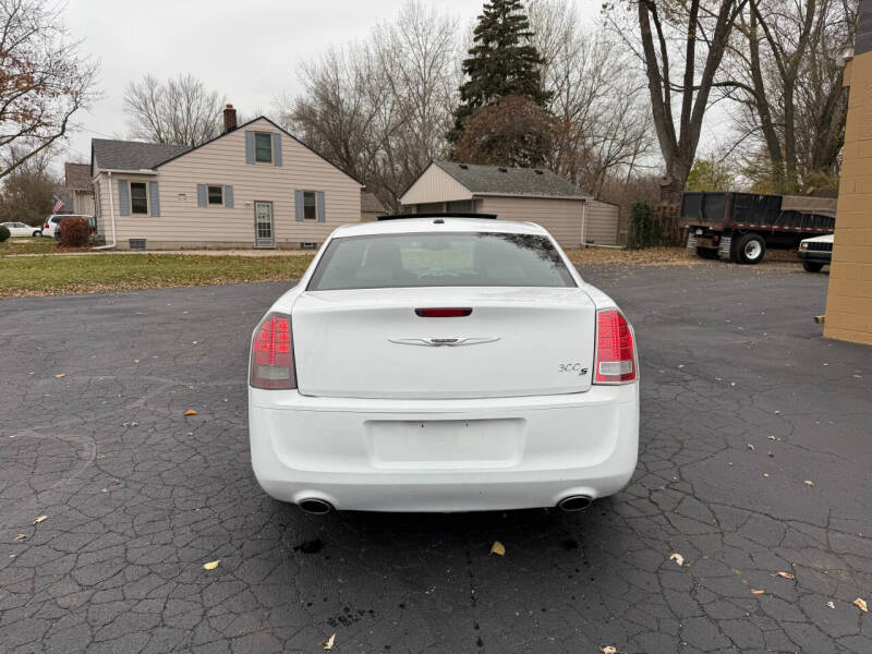 2014 Chrysler 300 S