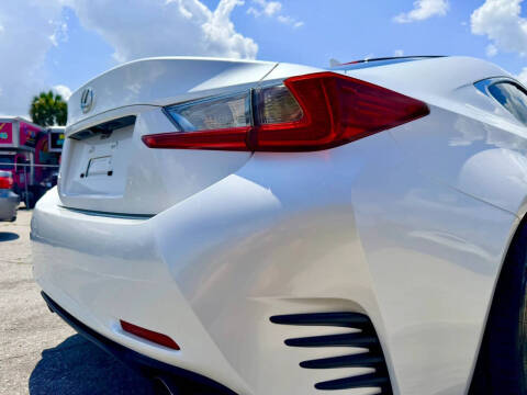 2017 Lexus RC 200t