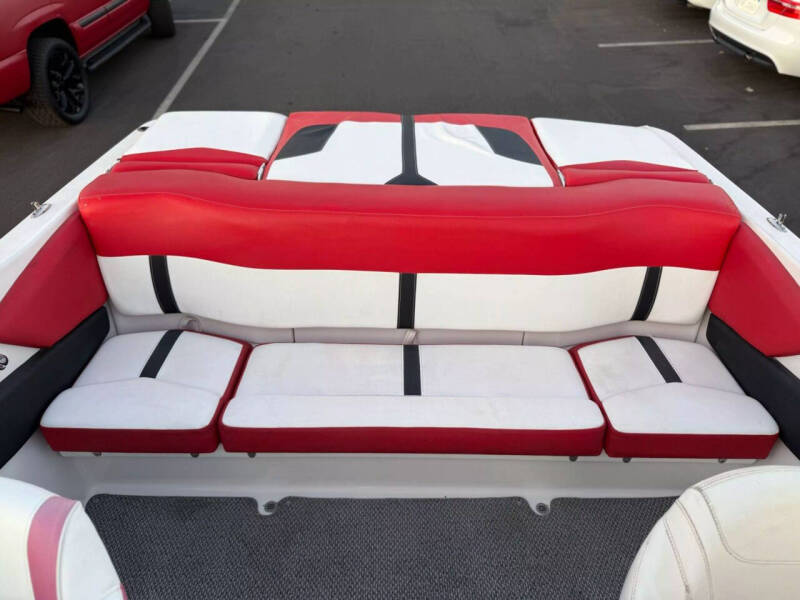 2013 Four Winns 200H