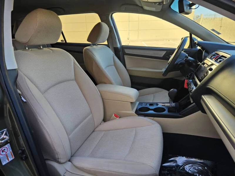 2017 Subaru Outback 2.5i Premium