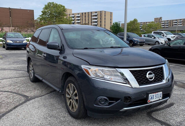 2014 Nissan Pathfinder for sale at HEARTLAND AUTO SALES in Indianapolis, IN