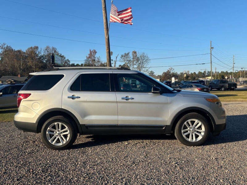 2014 Ford Explorer XLT photo 6