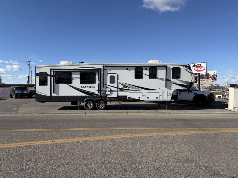2021 Crossroads RV CE3891MK21