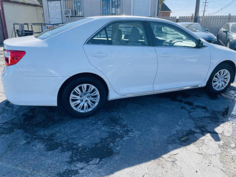 2012 Toyota Camry LE