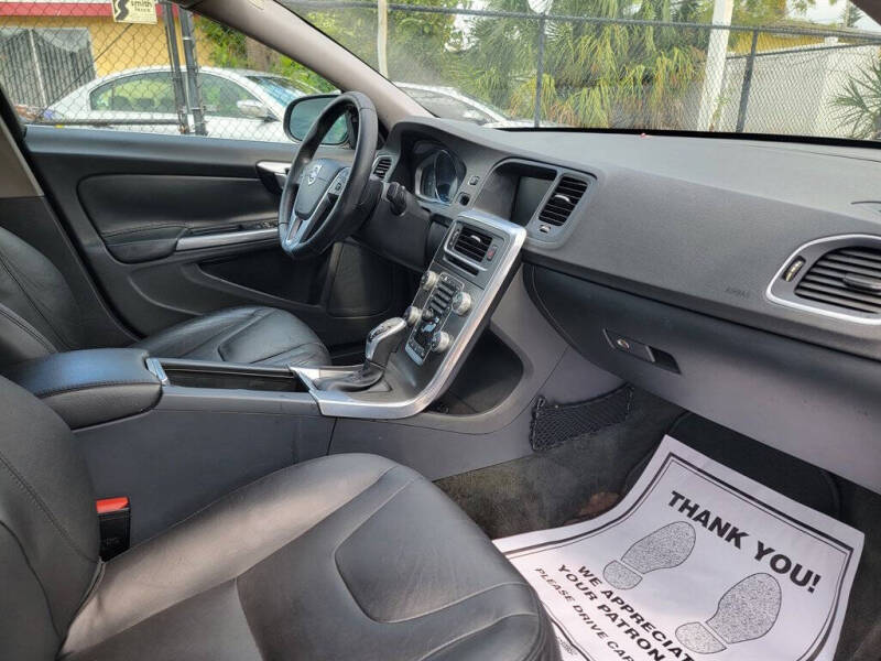 2016 Volvo S60 T5 Drive-E Premier