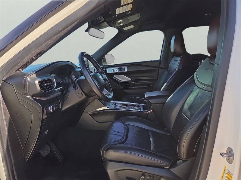 2022 Ford Explorer Platinum