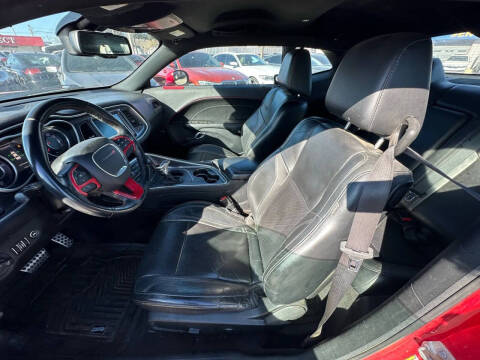 2015 Dodge Challenger SXT Plus