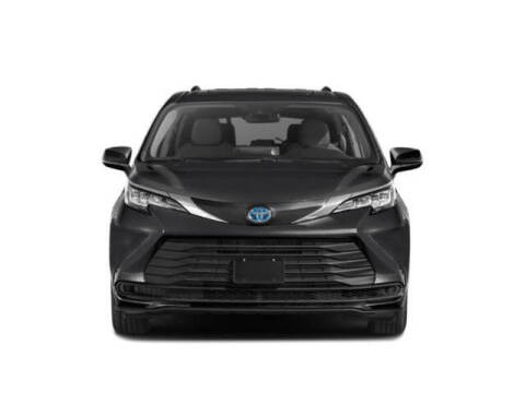 2021 Toyota Sienna LE 8-Passenger