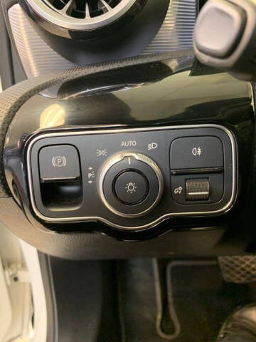 2022 Mercedes-Benz A-Class A 220 4MATIC