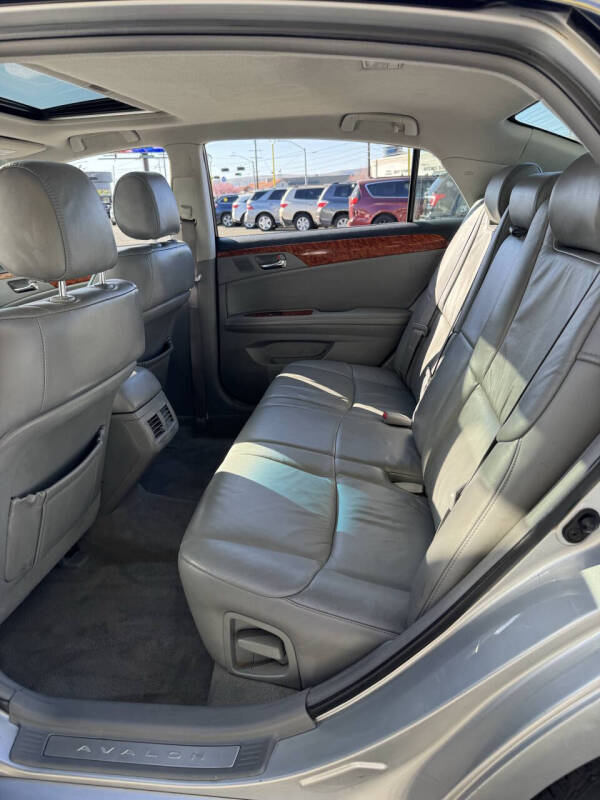 2006 Toyota Avalon XLS